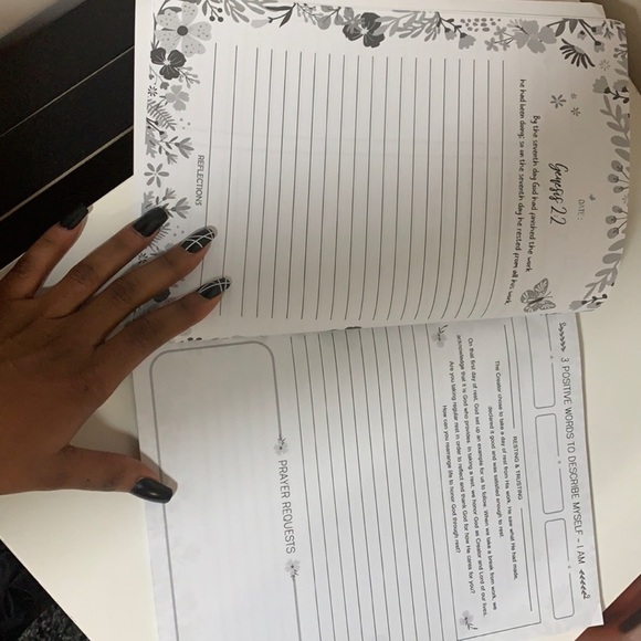 Prayer Journal for women - Picture 4 of 4